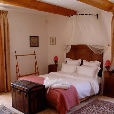 Le Clos Du Chene Hotel 4*